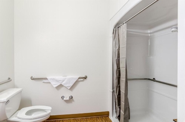 Baymont Inn & Suites Sheridan image 24