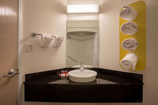 Baymont Inn & Suites Sheridan image 28